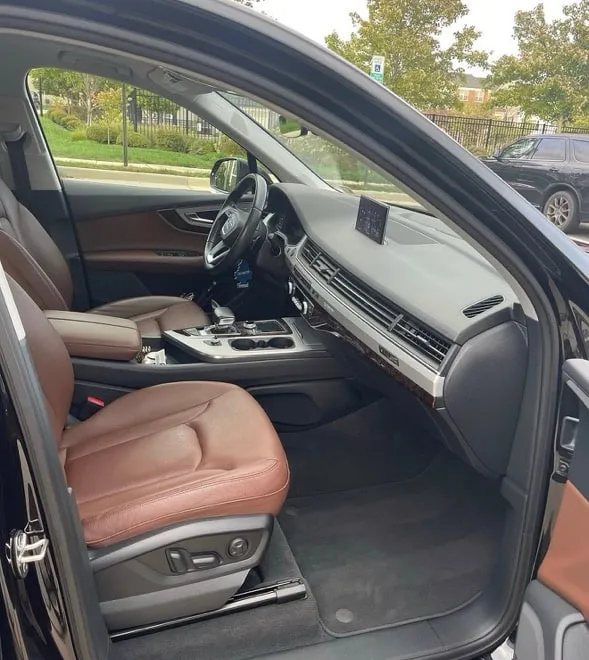 Escalade · Interior Detail