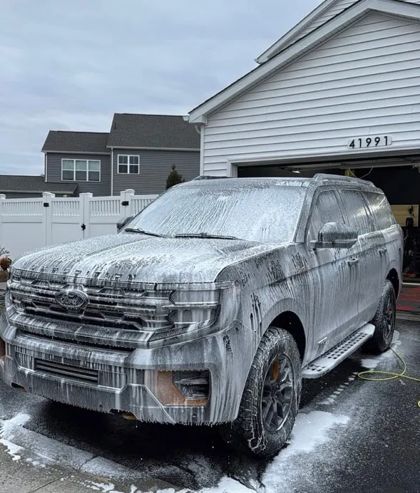 SUV · Foam Wash